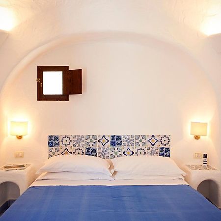 I Dammusi Di Borgo Cala Creta Hotel Lampedusa Exterior photo