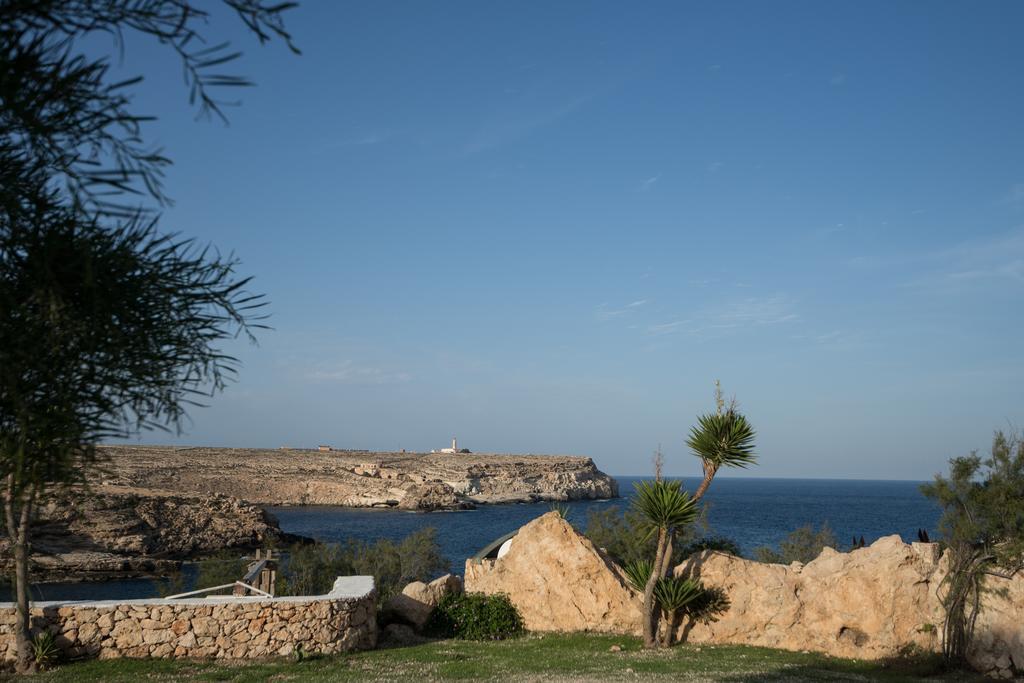 I Dammusi Di Borgo Cala Creta Hotel Lampedusa Exterior photo