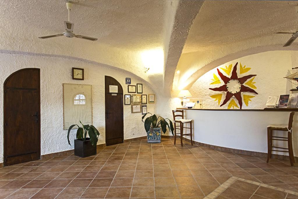 I Dammusi Di Borgo Cala Creta Hotel Lampedusa Exterior photo