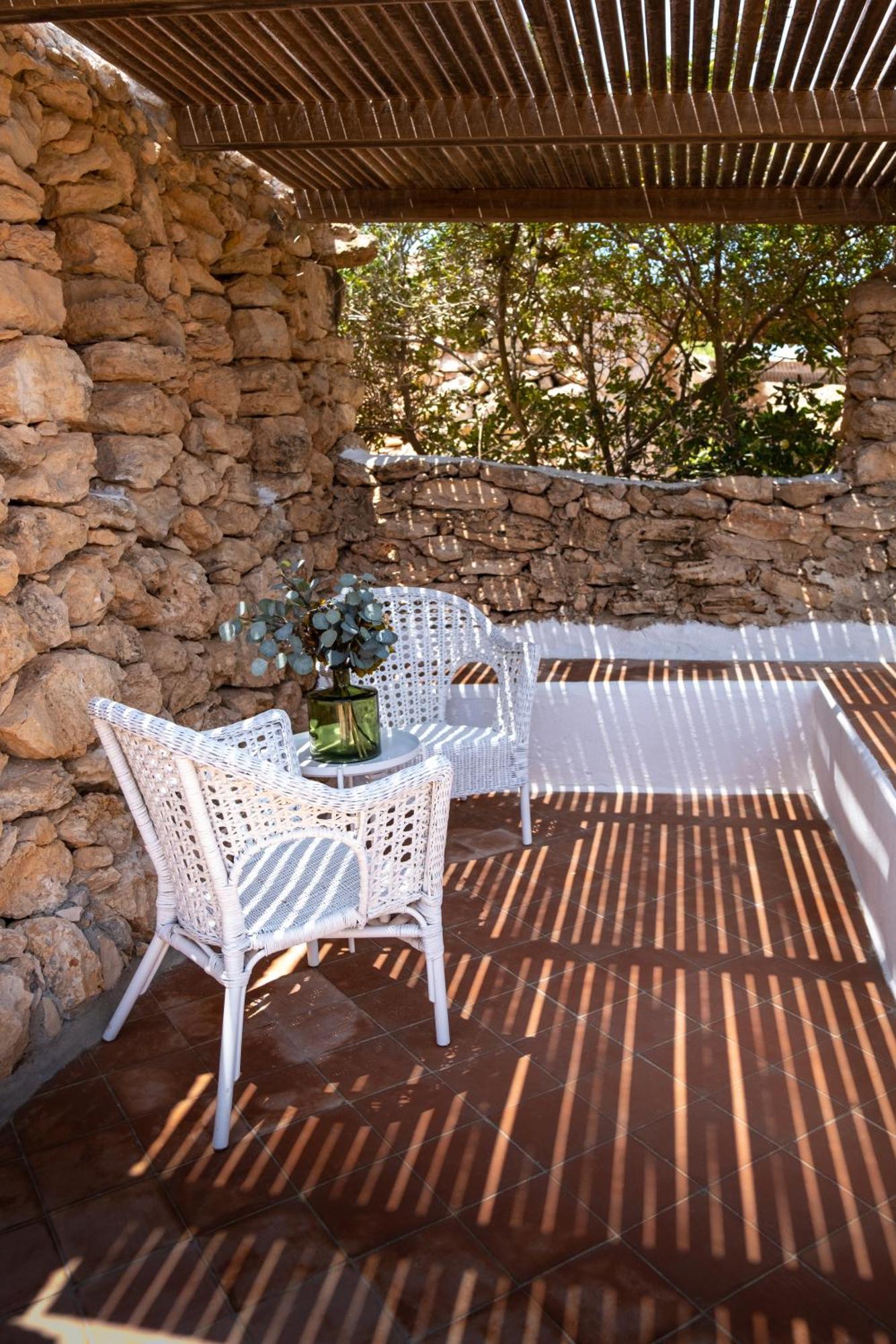 I Dammusi Di Borgo Cala Creta Hotel Lampedusa Exterior photo