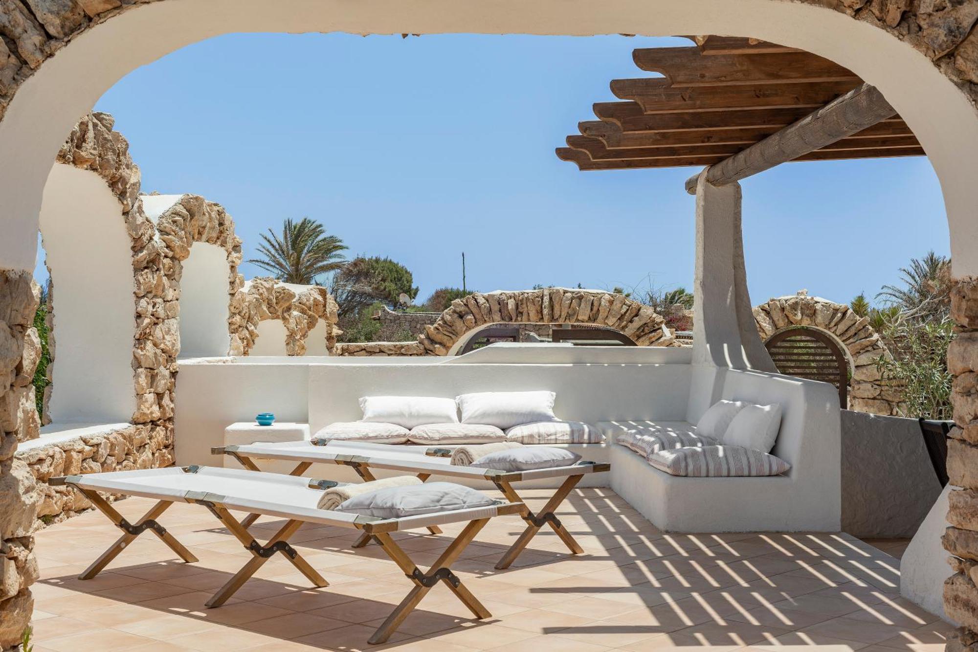 I Dammusi Di Borgo Cala Creta Hotel Lampedusa Exterior photo