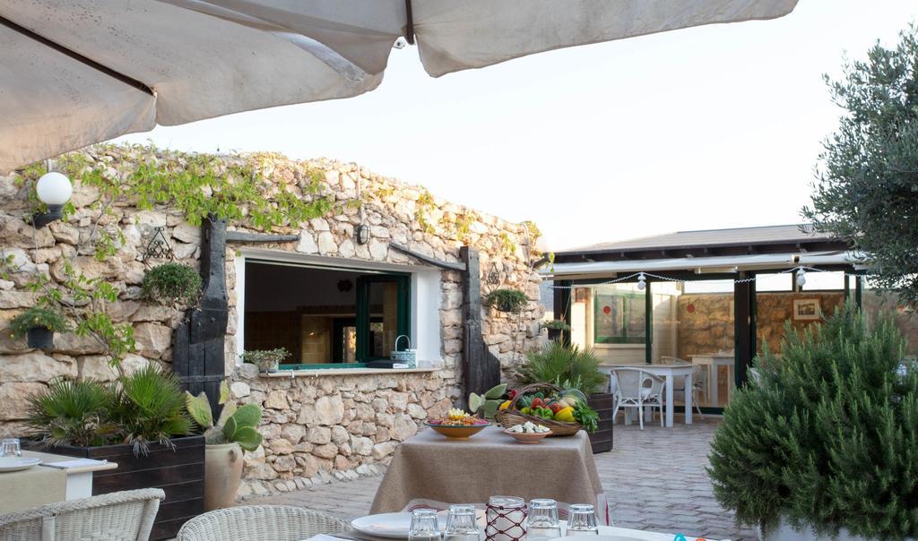 I Dammusi Di Borgo Cala Creta Hotel Lampedusa Exterior photo