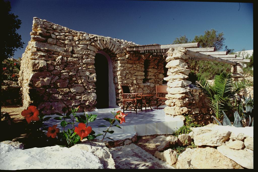 I Dammusi Di Borgo Cala Creta Hotel Lampedusa Exterior photo