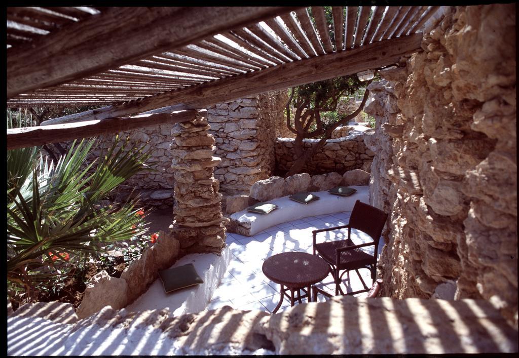 I Dammusi Di Borgo Cala Creta Hotel Lampedusa Exterior photo
