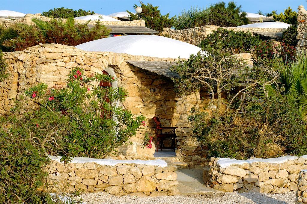 I Dammusi Di Borgo Cala Creta Hotel Lampedusa Exterior photo