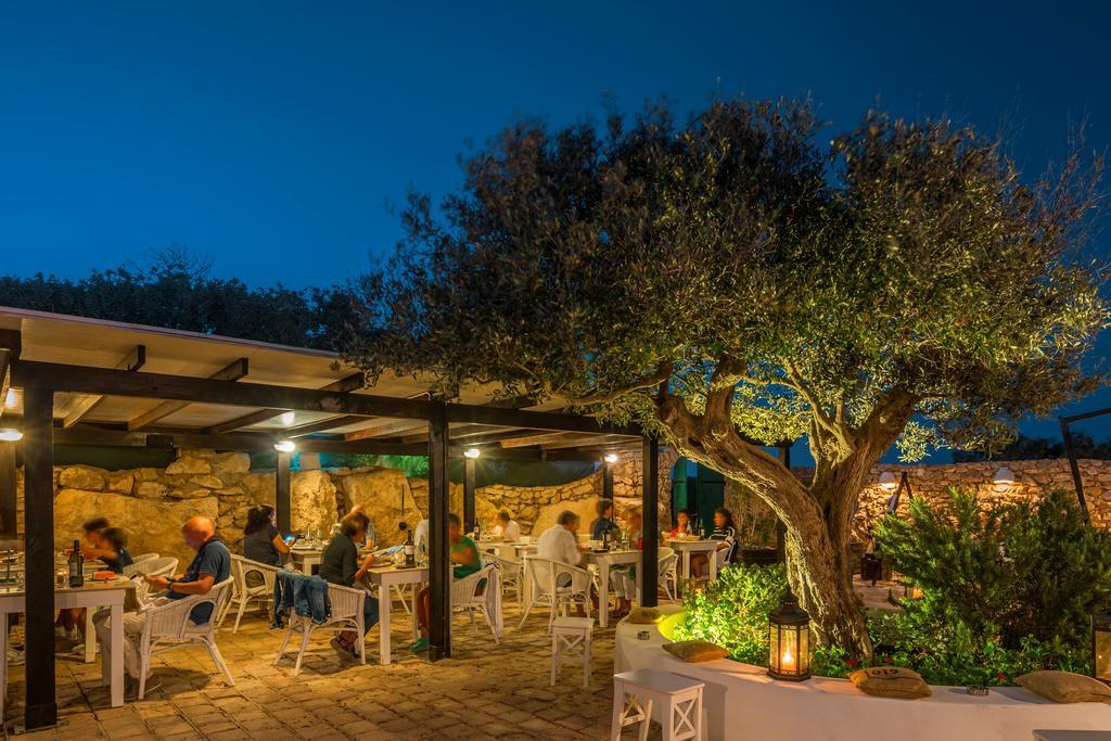 I Dammusi Di Borgo Cala Creta Hotel Lampedusa Exterior photo