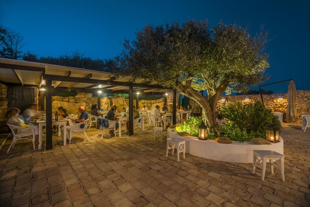 I Dammusi Di Borgo Cala Creta Hotel Lampedusa Exterior photo