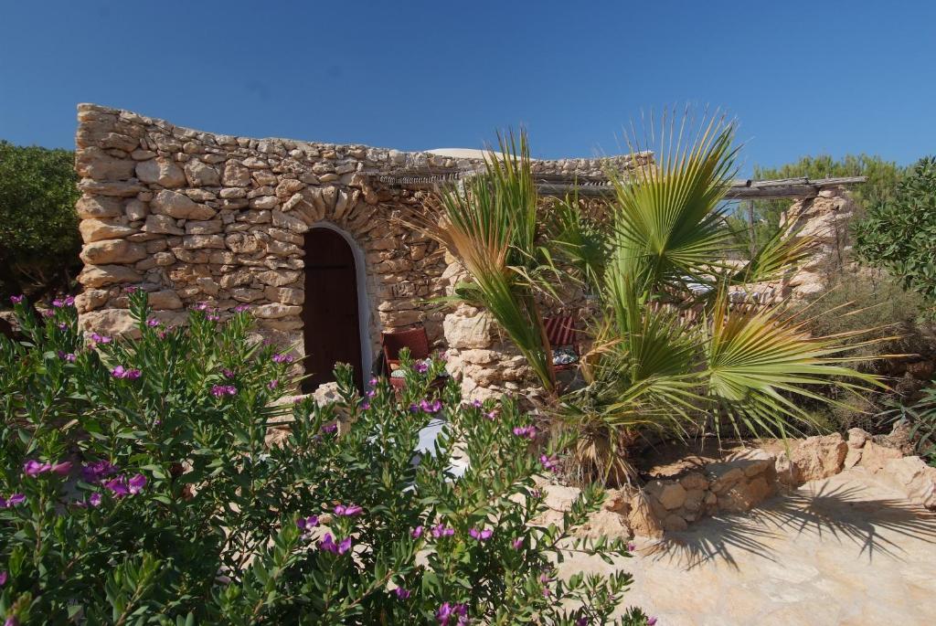 I Dammusi Di Borgo Cala Creta Hotel Lampedusa Exterior photo